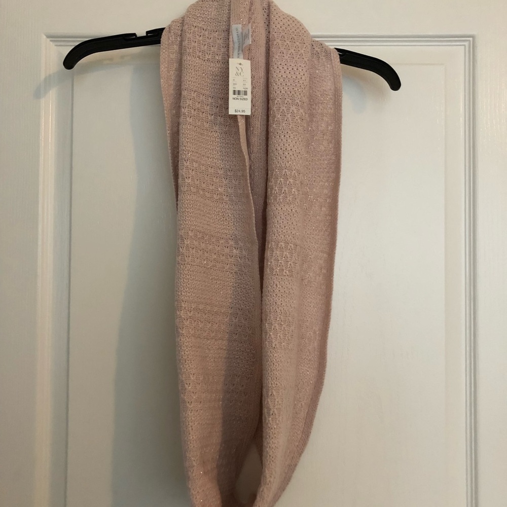 Metallic pink infinity scarf NWT.